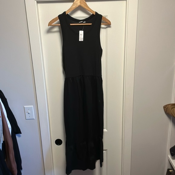 Large gap black midi dress - Picture 2 of 4